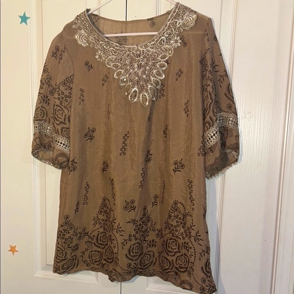 ‼️SALE‼️ Elegant Brown Lace Beaded Embellished Boho Top - Picture 5 of 5
